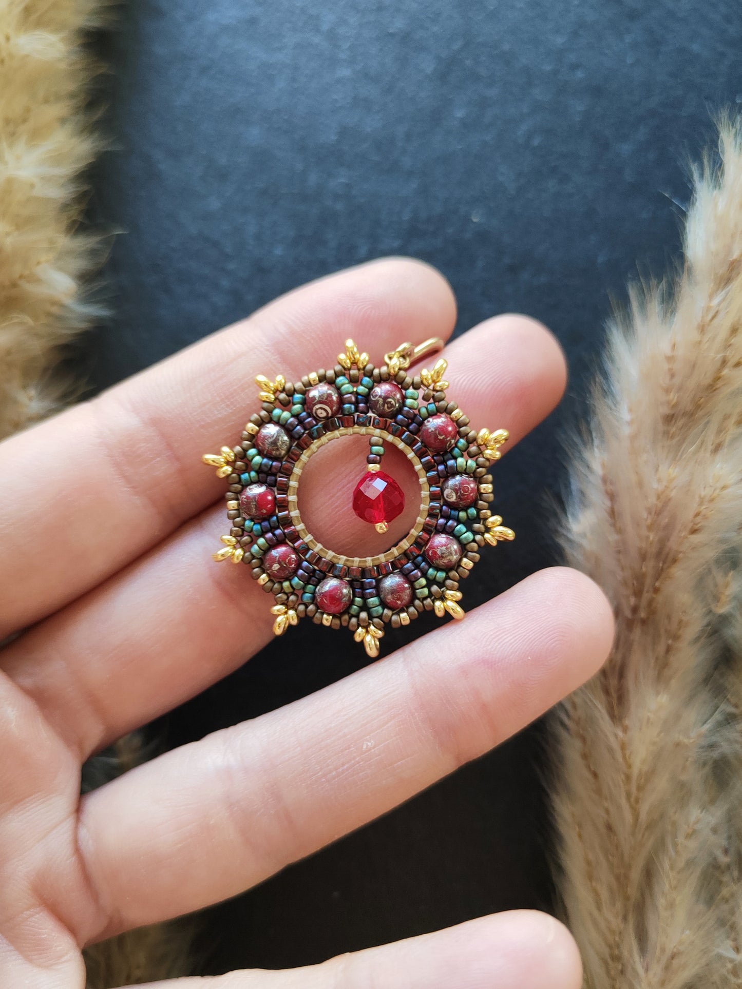 Woven earrings "Philippa" - olive & red