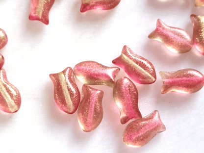 Fish beads 10x6mm - muted pink & gold glitter