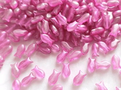 Fish beads 10x6mm - pink & silver glitter