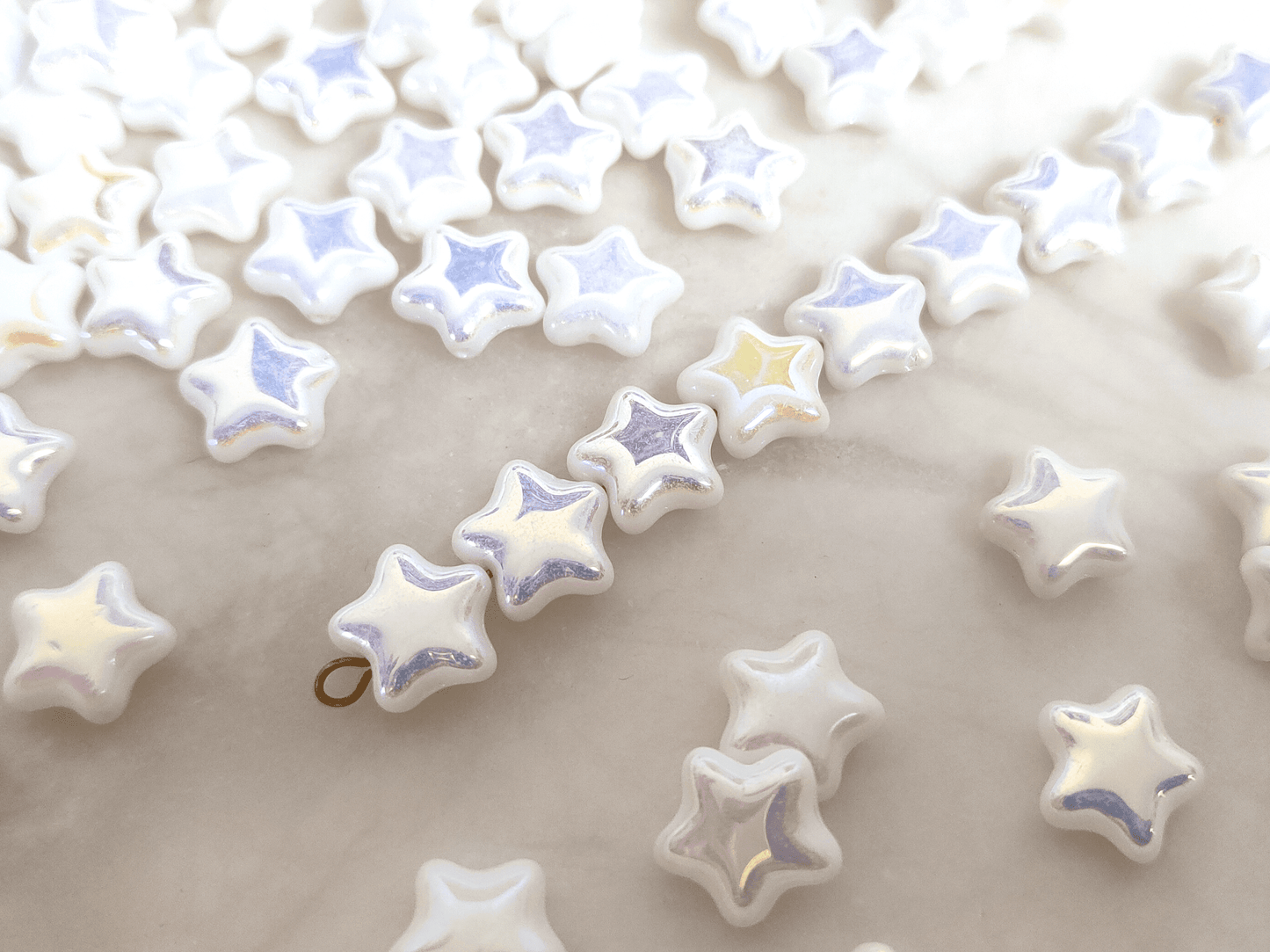 Star beads 12mm - white iris