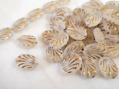 Oval ornament beads 17mm - matt white & gold
