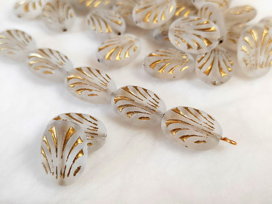 Oval ornament beads 17mm - matt white & gold