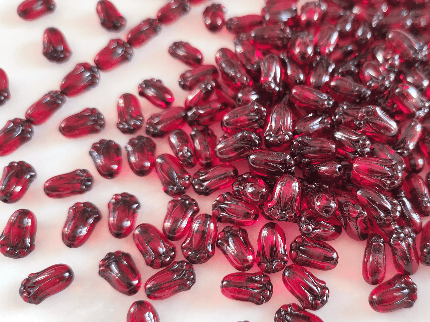 Tulip beads 12x8mm - wine red & black