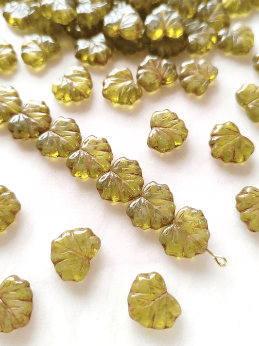 Vine leaf beads 13mm - green & brown Picasso