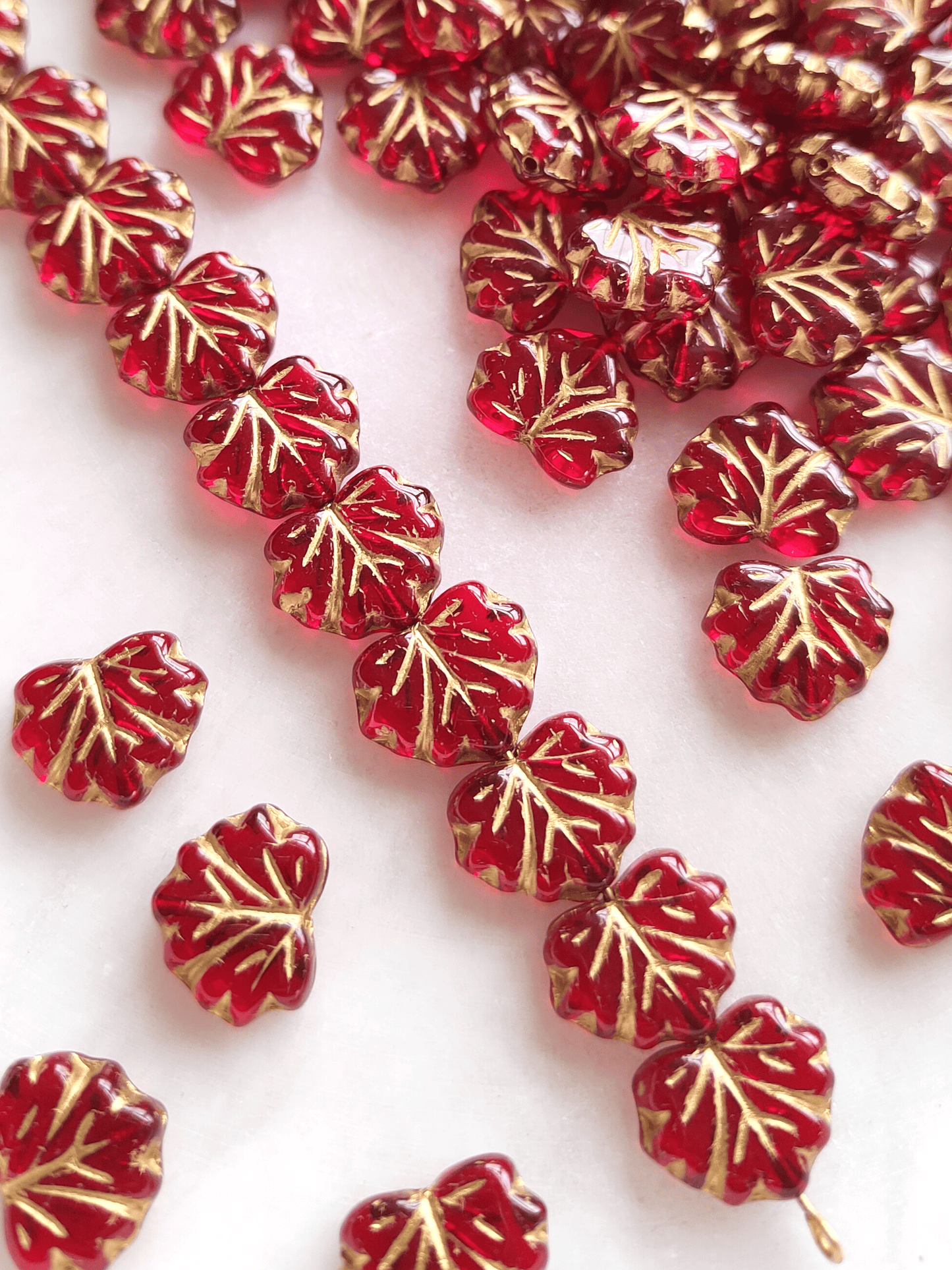 Vine leaf beads 13mm - blood red & gold