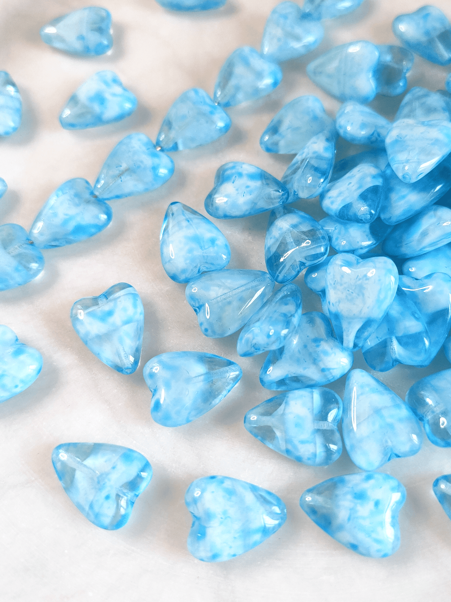 Love heart beads 16x13mm - white & light blue