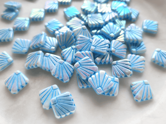 Fan ornament beads 17mm - white & light blue iris