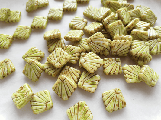 Fan ornament beads 17mm - light green & brown speckled