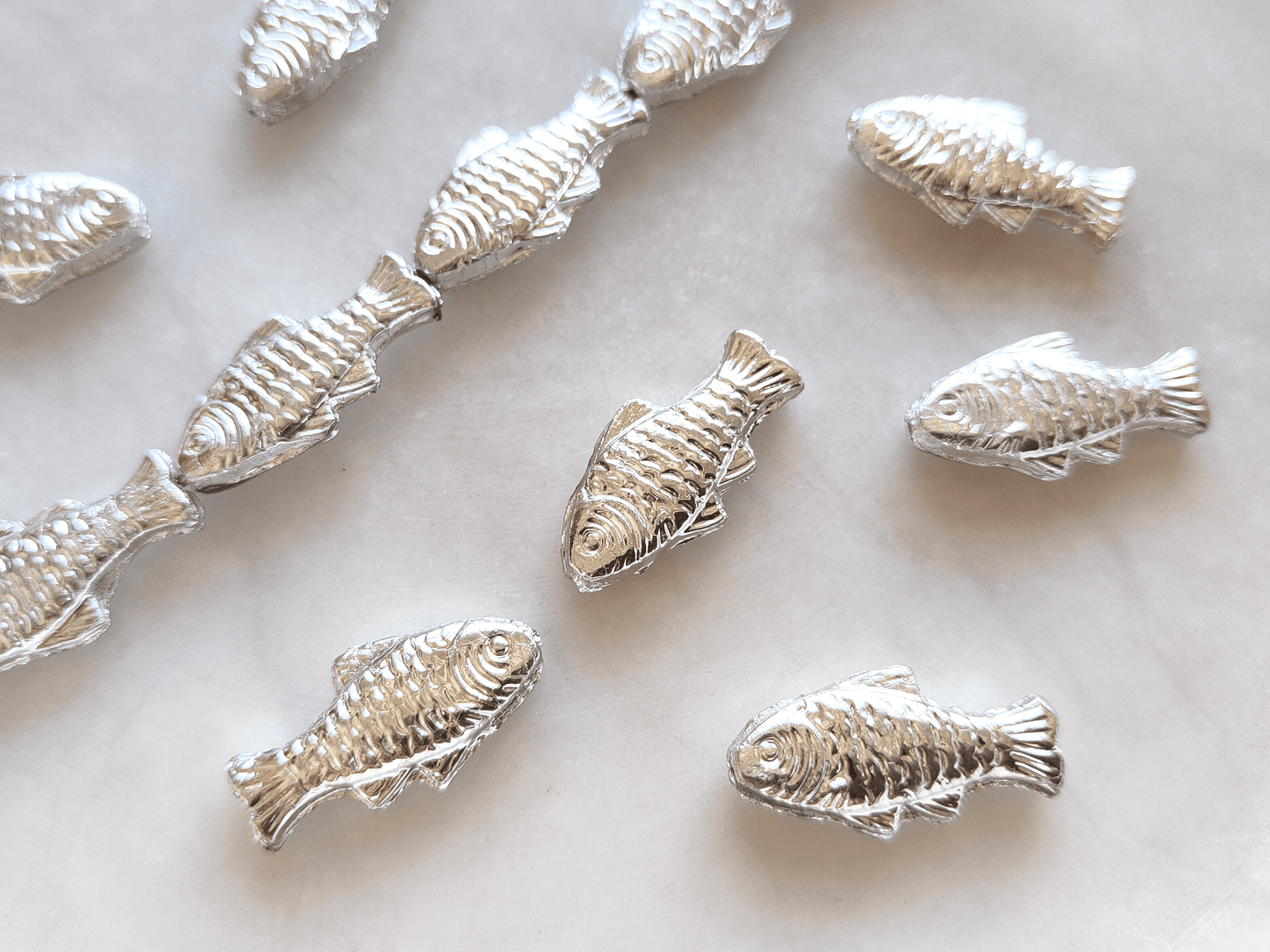 Trout beads 24x10mm - shiny silver