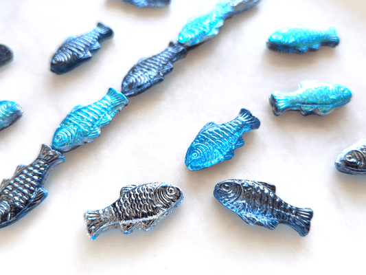 Trout beads 24x10mm - metallic blue