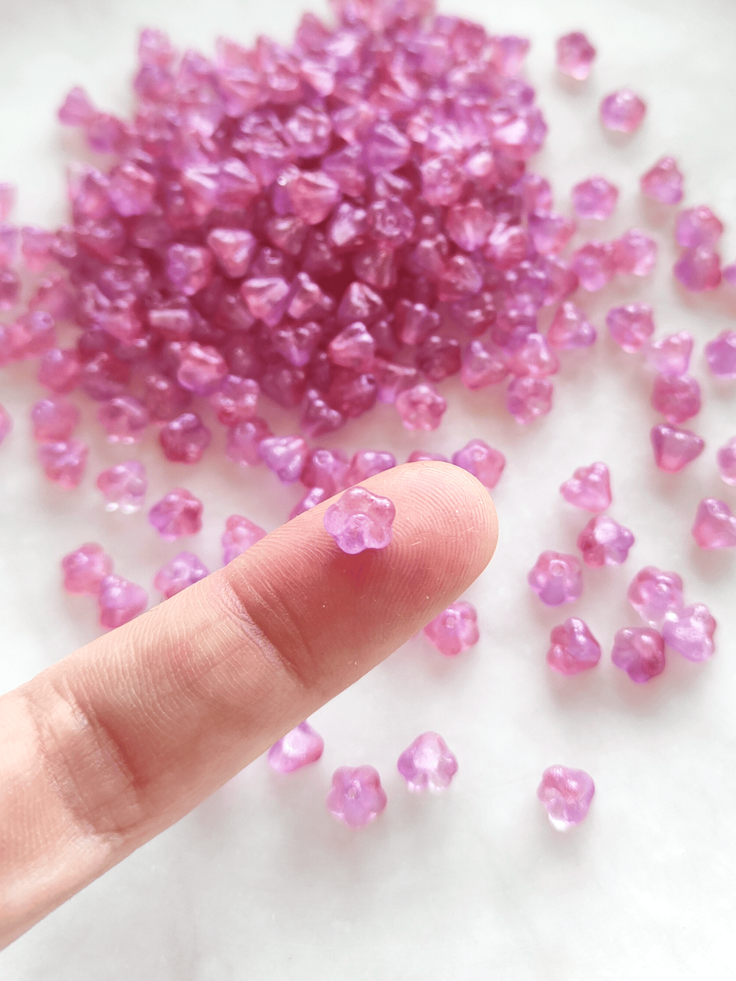 Bell flower beads 4x6mm - pink glitter