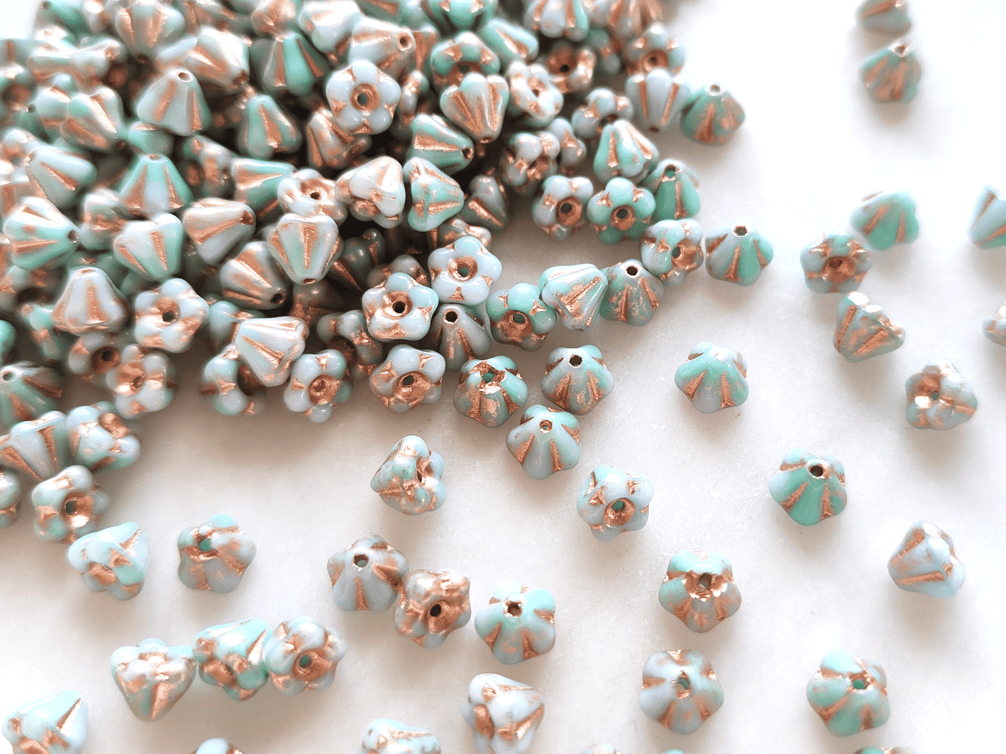 Schlüsselblumen 4x6mm - Hellblau, Grün & Kupfer