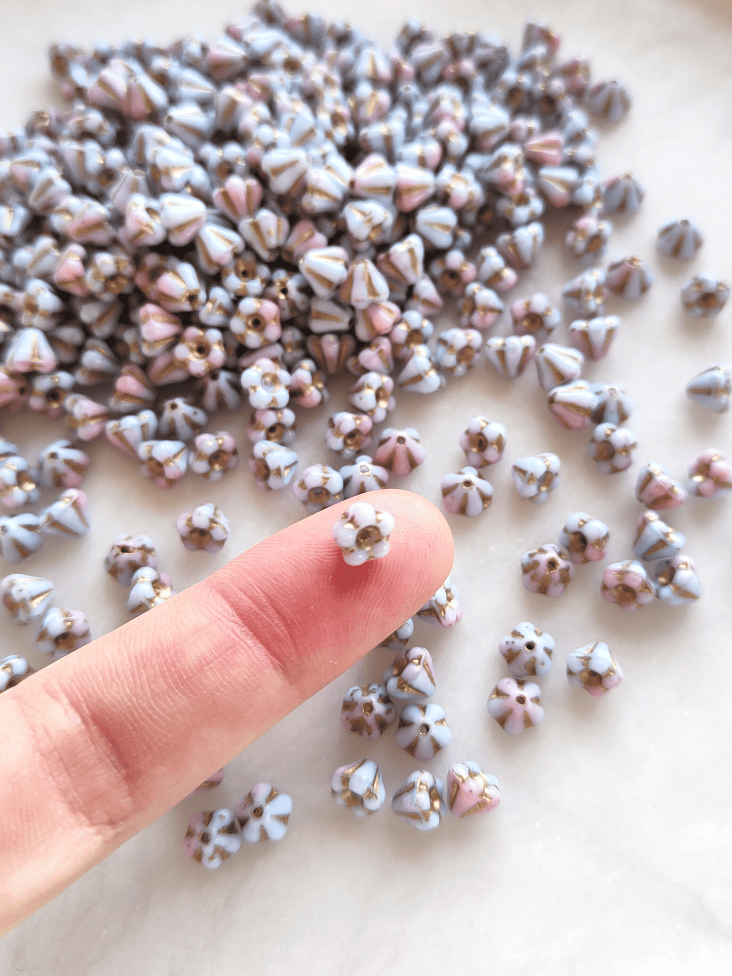 Schlüsselblumen 4x6mm - Hellblau, Rosa & Gold