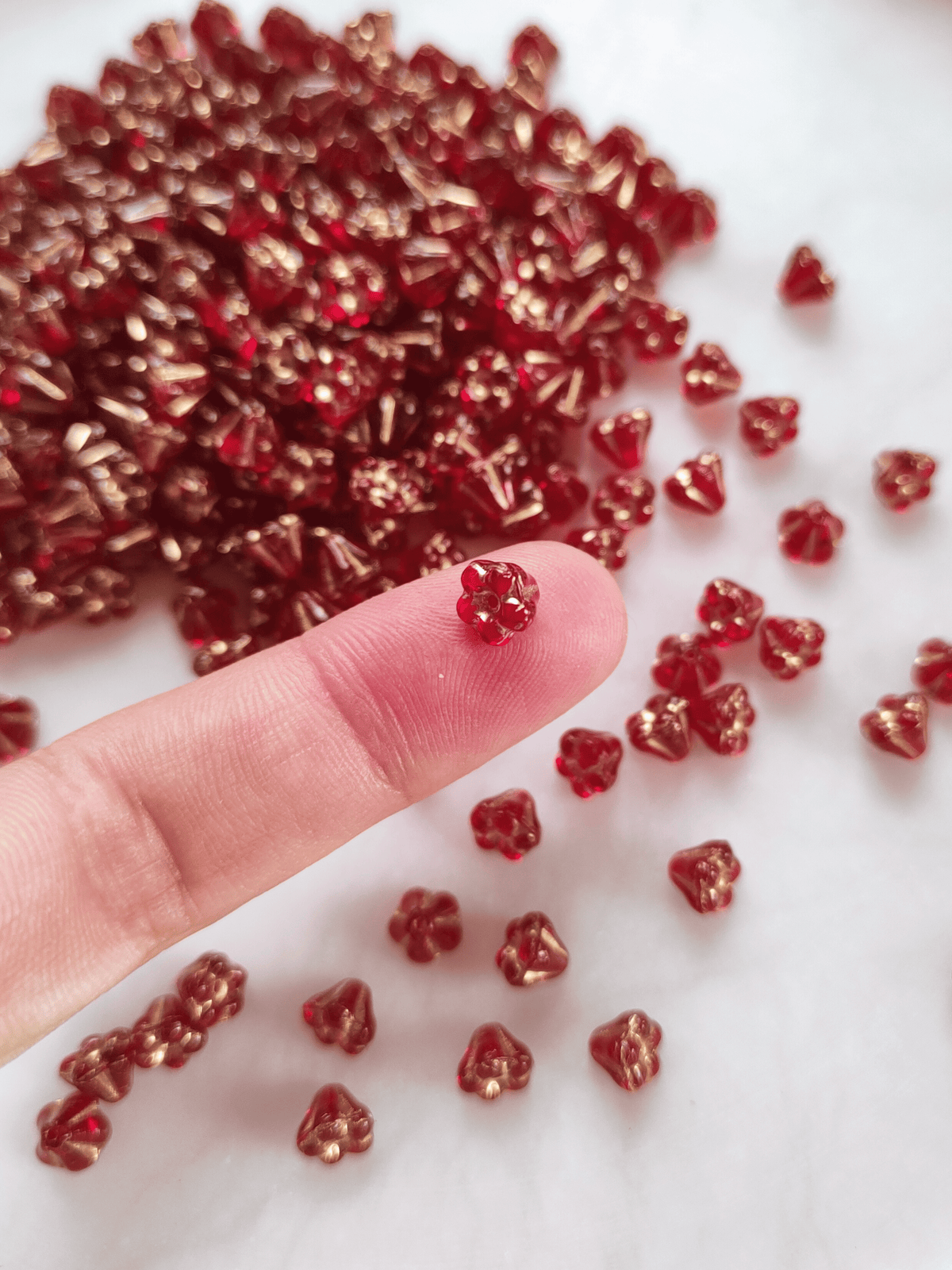 Bell flower beads 4x6mm - red & gold