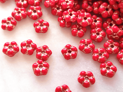 Forget-me-not flower beads 5mm - red & gold