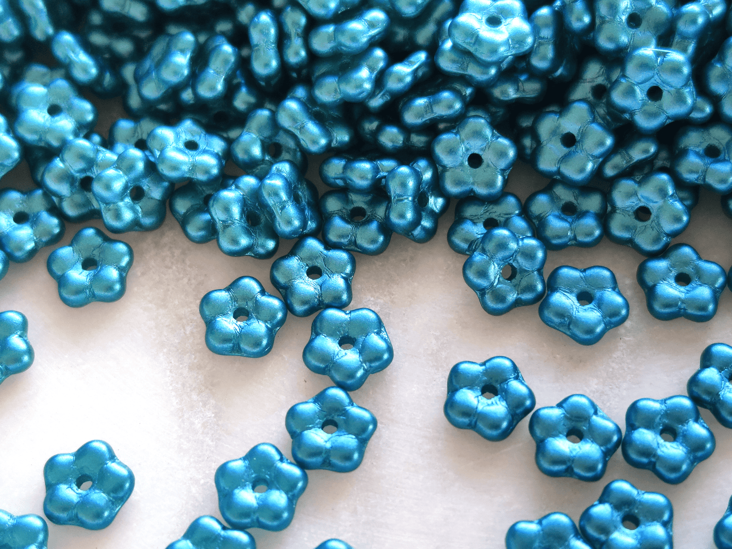 Forget-me-not flower beads 5mm - matt metallic turquoise