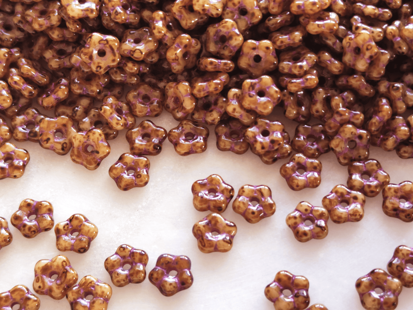 Forget-me-not flower beads 5mm - beige Picasso