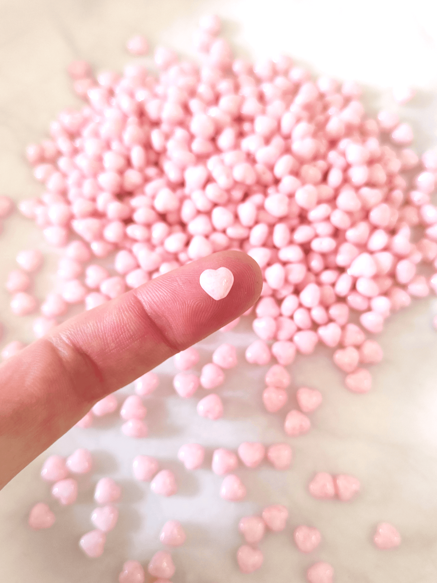 Love heart beads 6mm - salmon / light pink