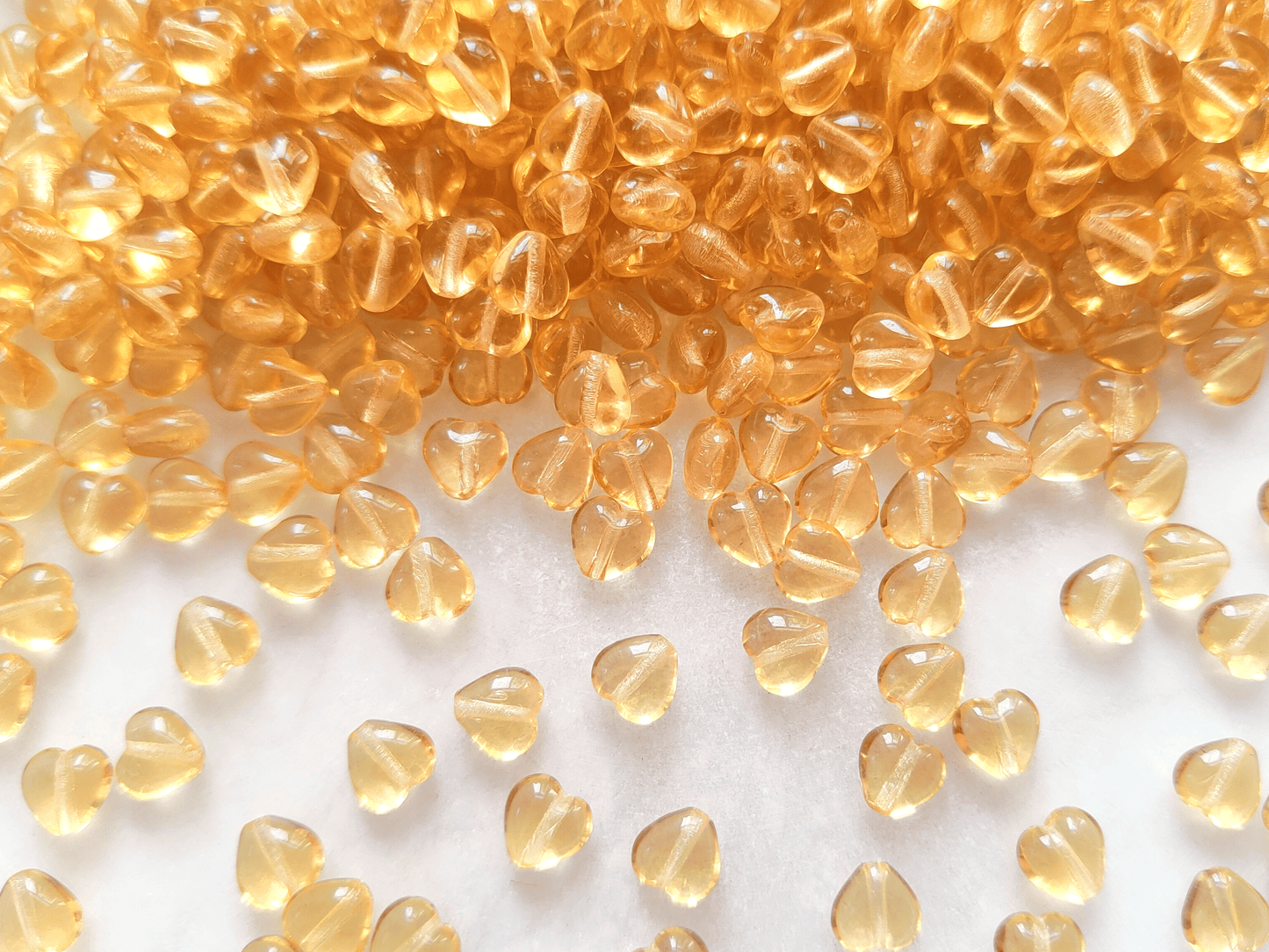 Herzen 6mm - Goldgelb