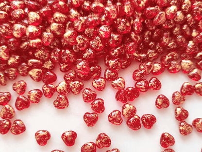 Love heart beads 6mm - red & golden speckles