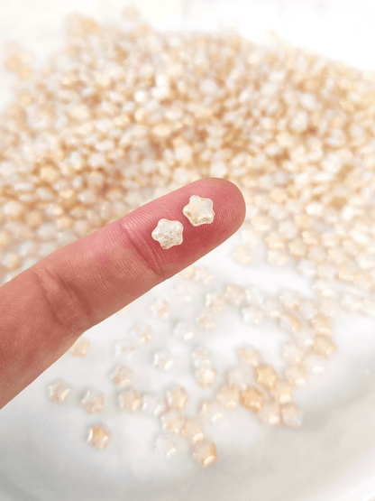 Star beads 6mm - white & gold