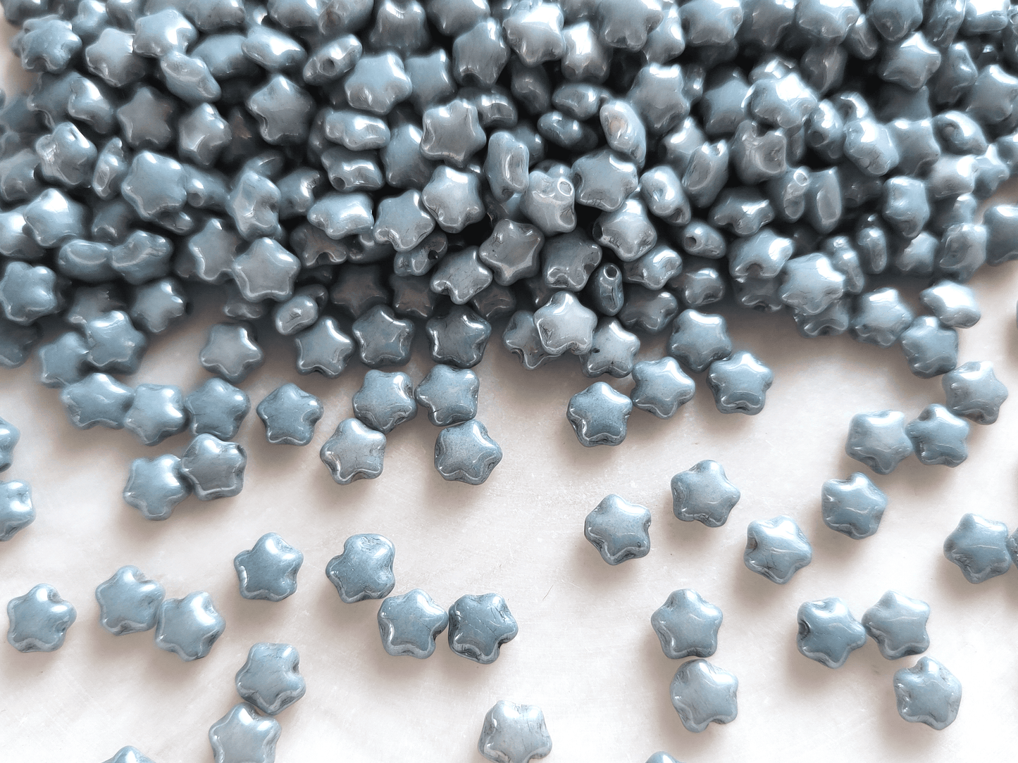 Sterne 6mm - opak Graublau