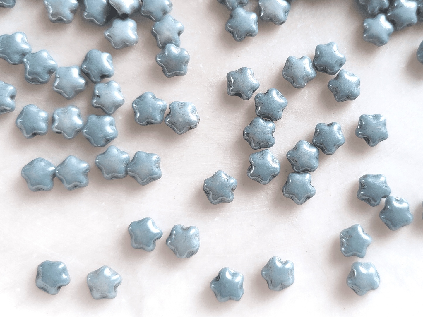 Sterne 6mm - opak Graublau