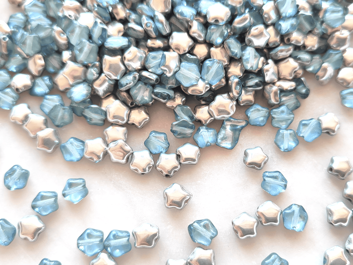 Star beads 6mm - light blue & silver