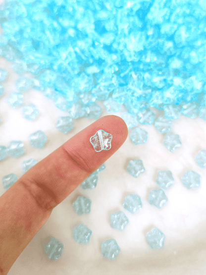 Star beads 8mm - light blue crackle