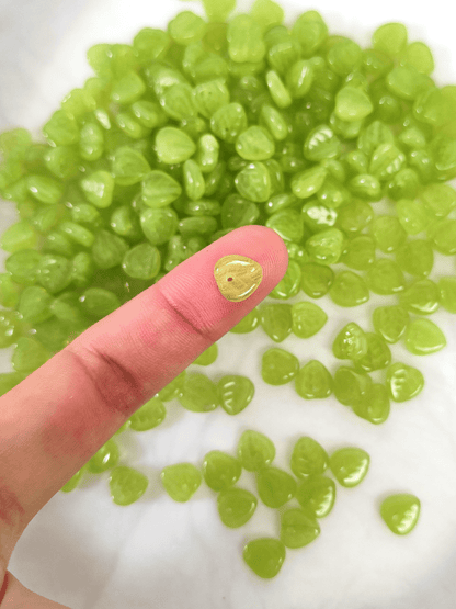 Linden leaf beads 9mm - linden green