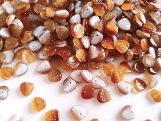 Linden leaf beads 9mm - mix white & brown