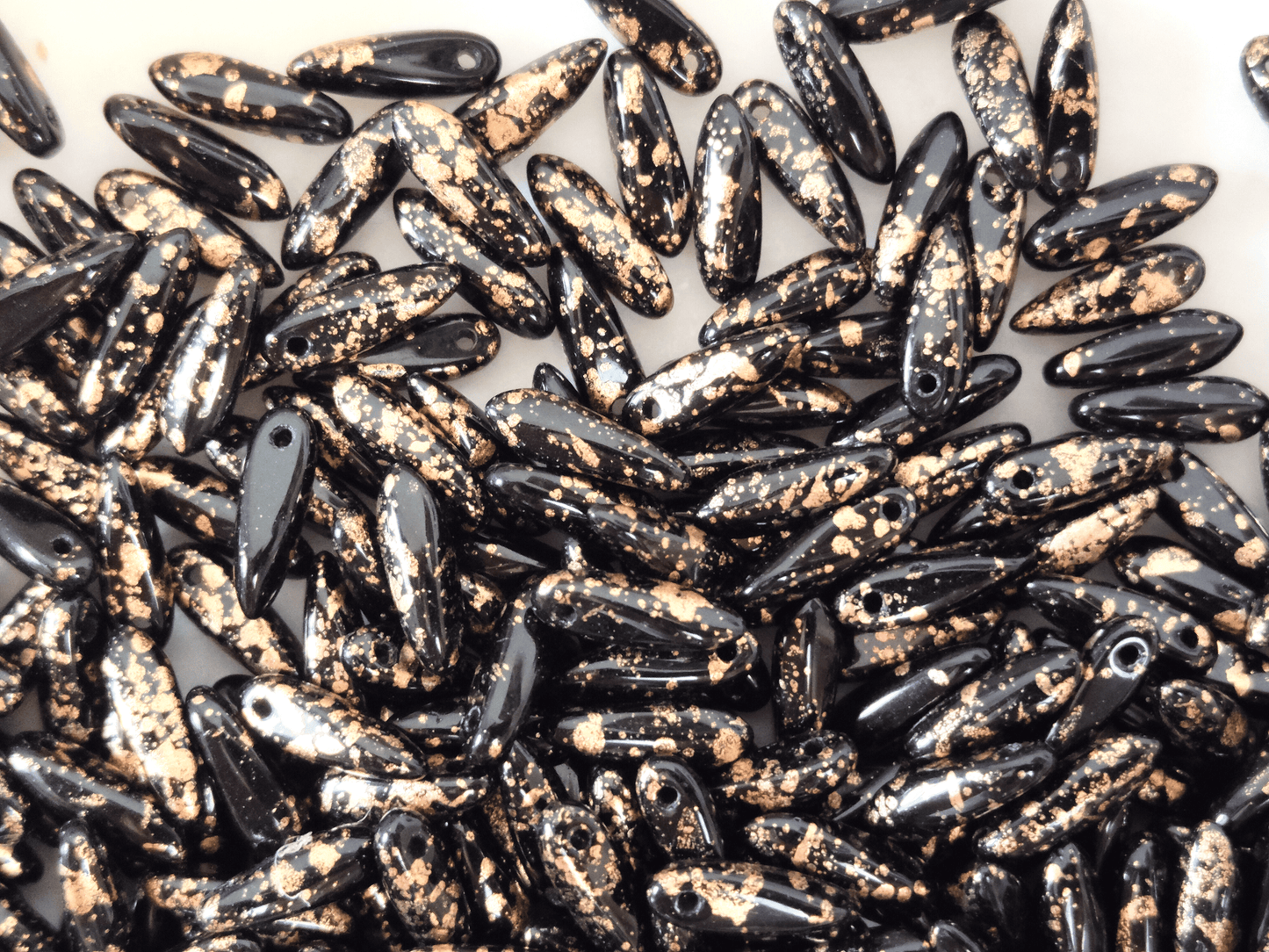 Dolche 3x11mm - Schwarz & Gold