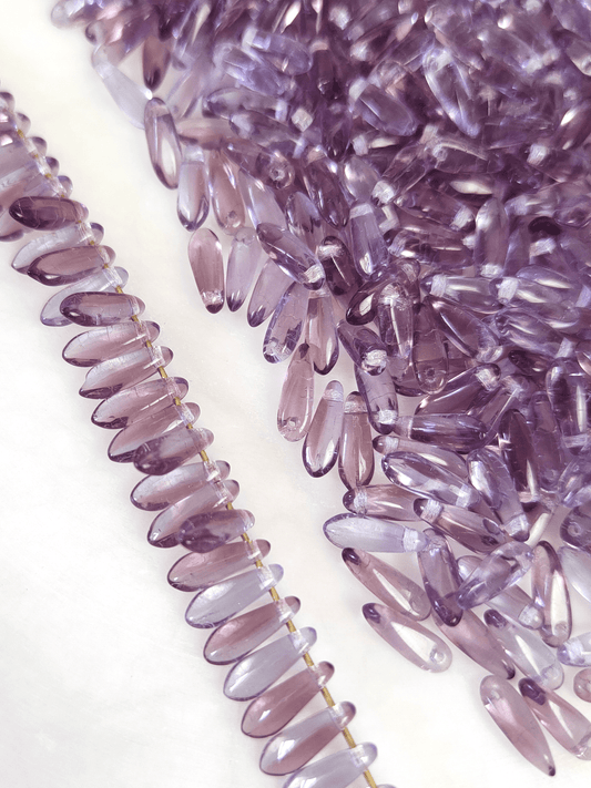 Dagger beads 3x11mm - lavender