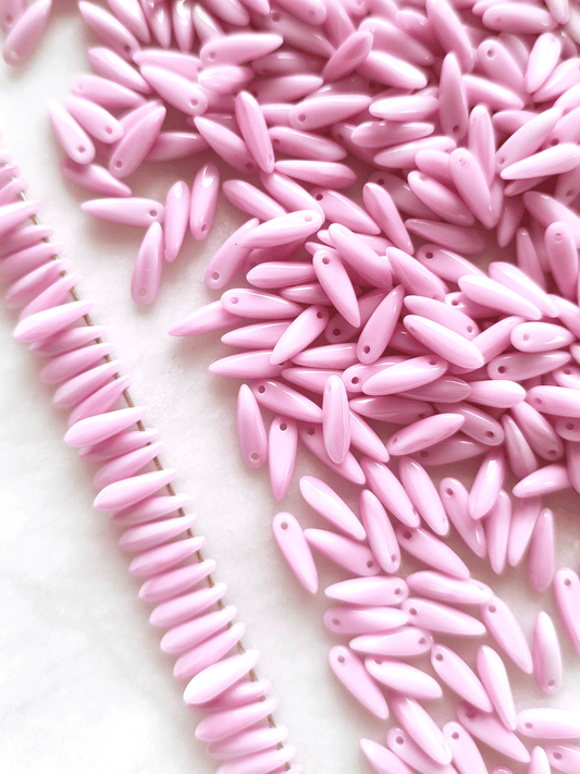Dagger beads 3x11mm - light pink