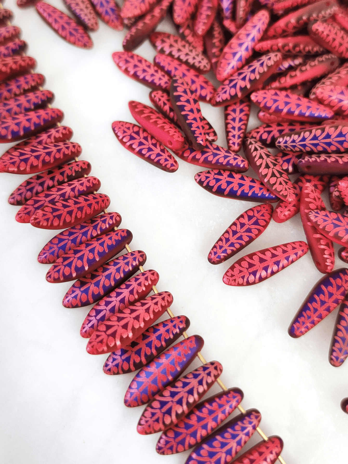 Dolche 5x16mm - Rot & Lila filigraner Druck