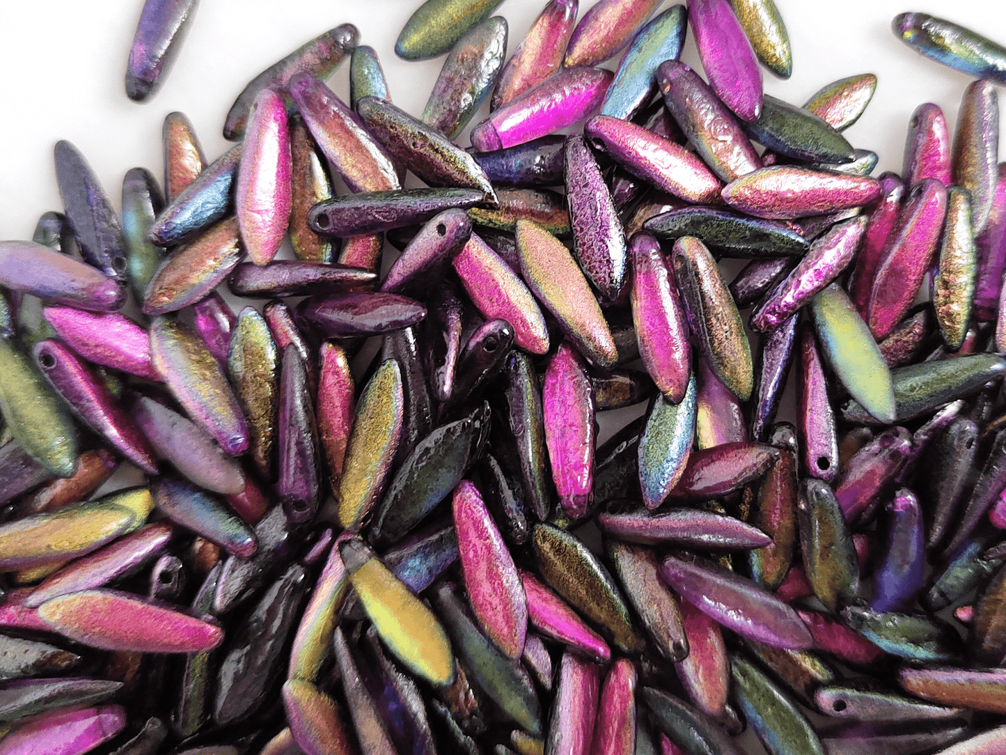 Dolche 5x16mm - dunkler Regenbogen geätzt
