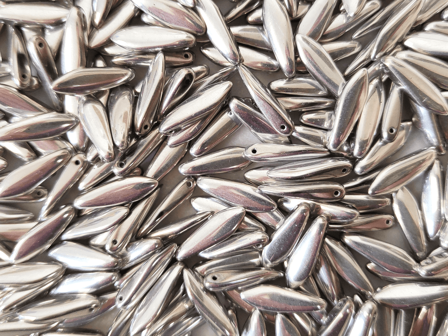 Dagger beads 5x16mm - shiny silver