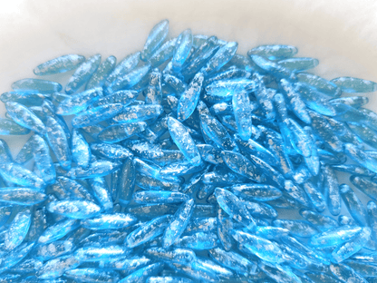 Dagger beads 5x16mm - light blue & silver speckles