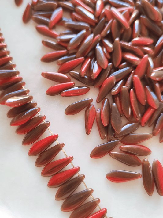 Dagger beads 5x16mm - red & brown