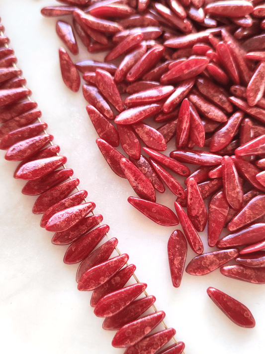 Dagger beads 5x16mm - dark red & copper shimmer