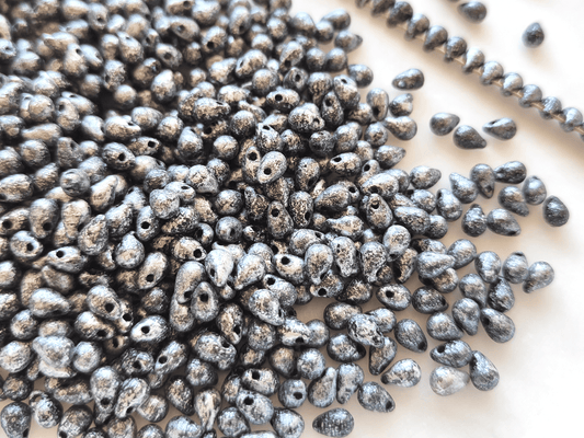 Tropfen 4x6mm - Schwarz & Silber