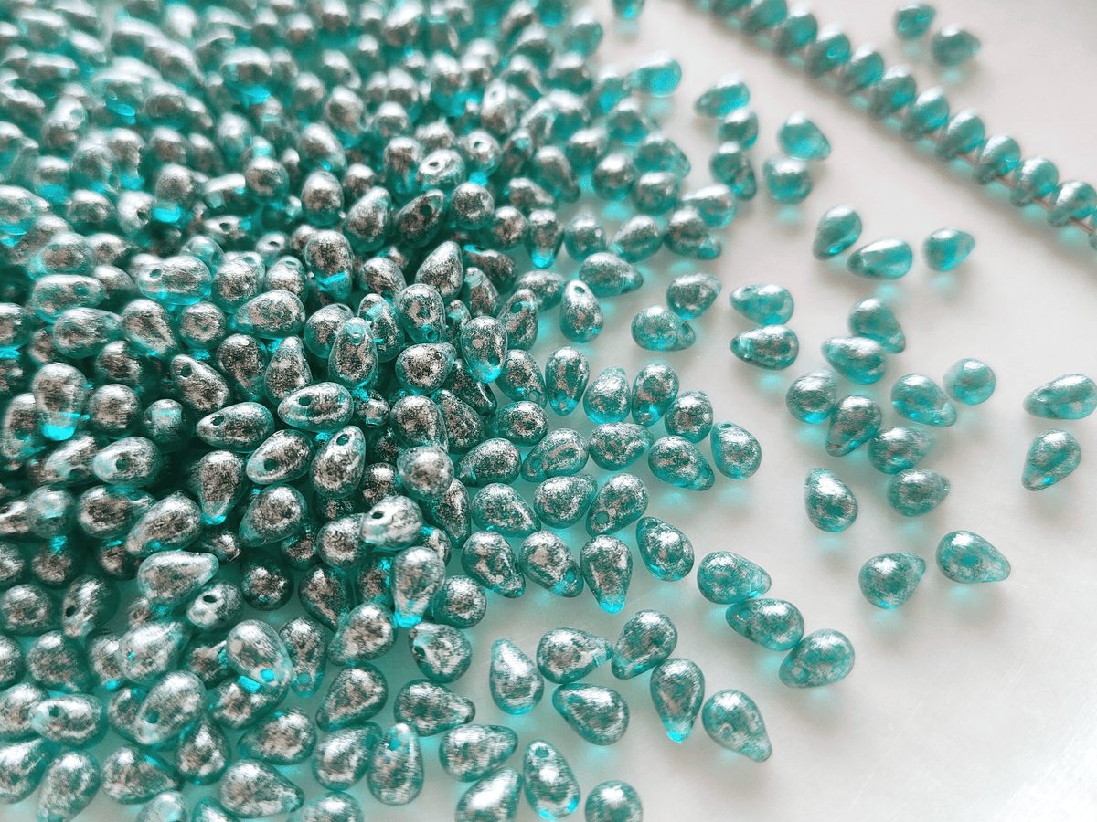 Drop beads 4x6mm - turquoise & silver