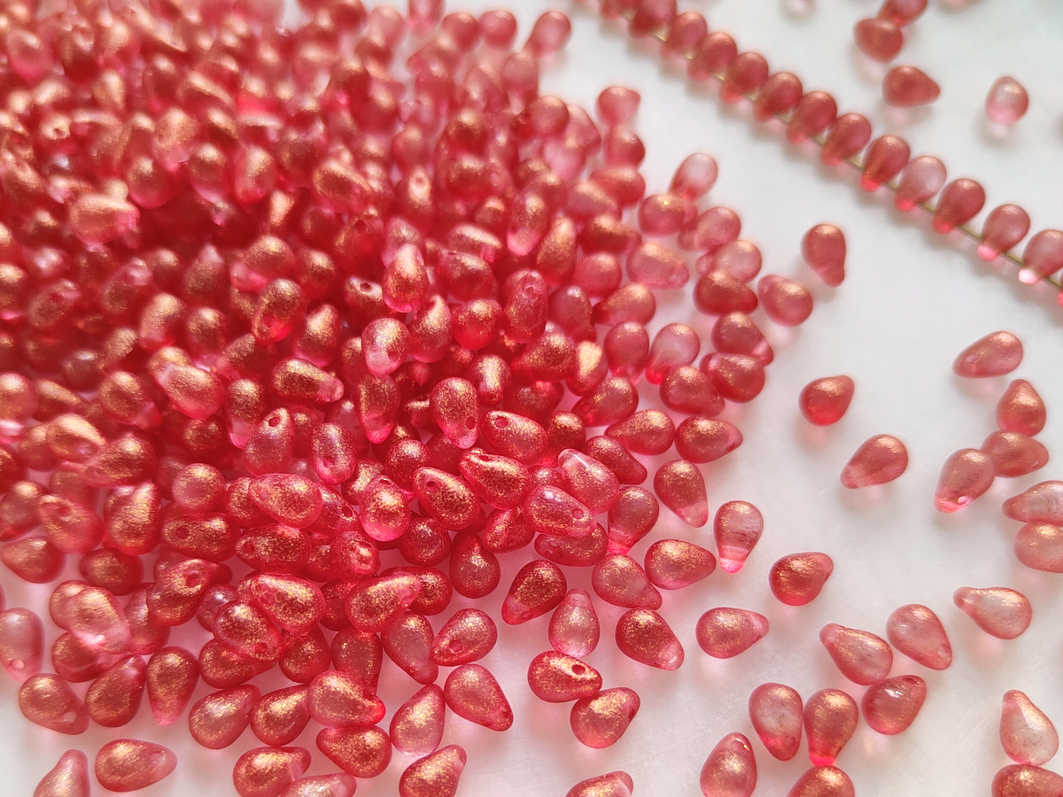 Tropfen 4x6mm - Rot Glitzer