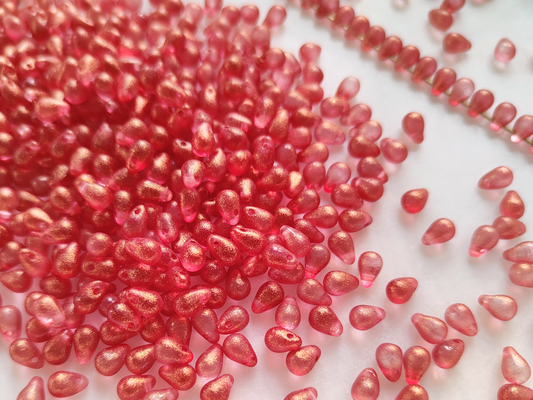 Tropfen 4x6mm - Rot Glitzer