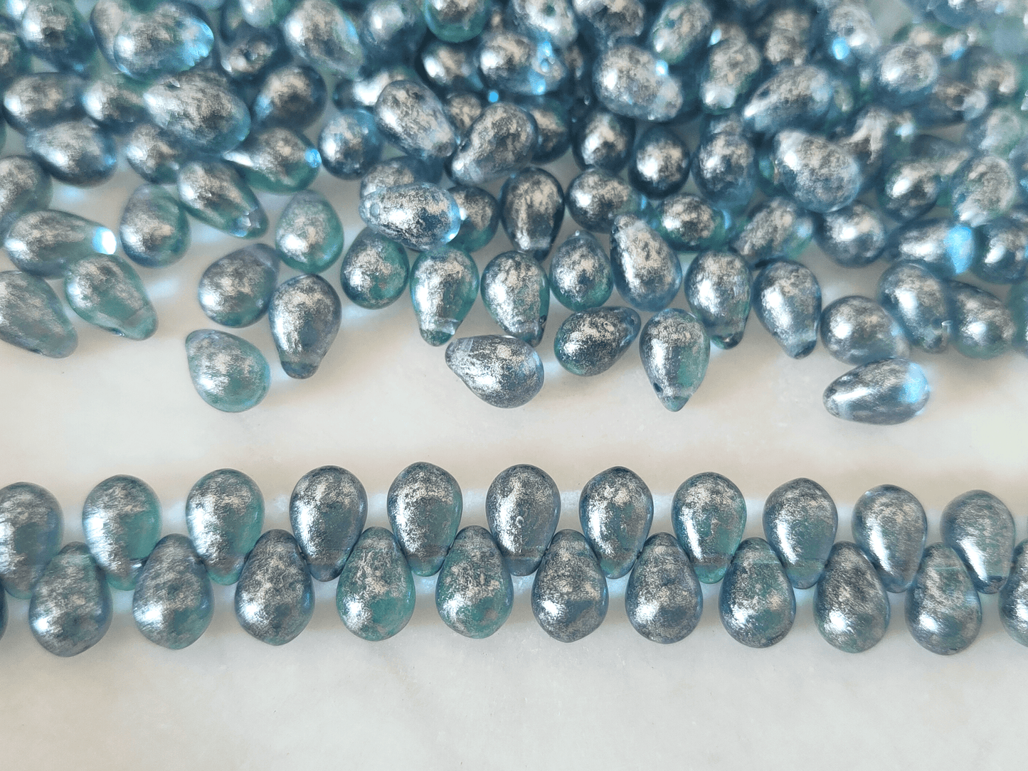 Tropfen 6x9mm - Himmelblau & Silber