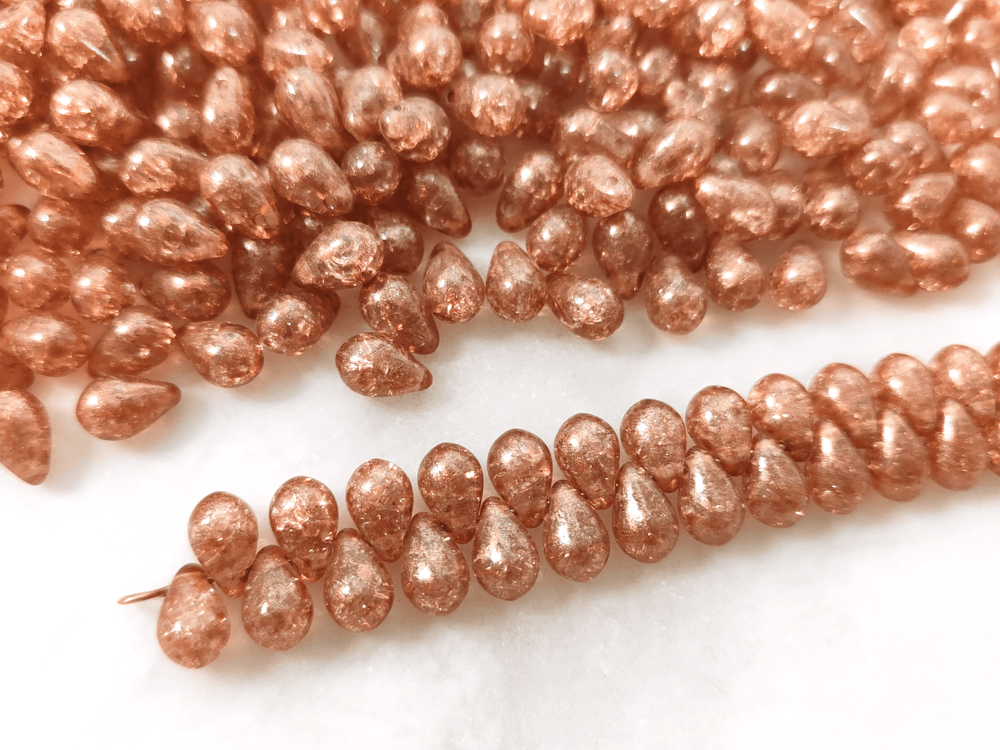 Drop beads 6x9mm - warm brown crackle