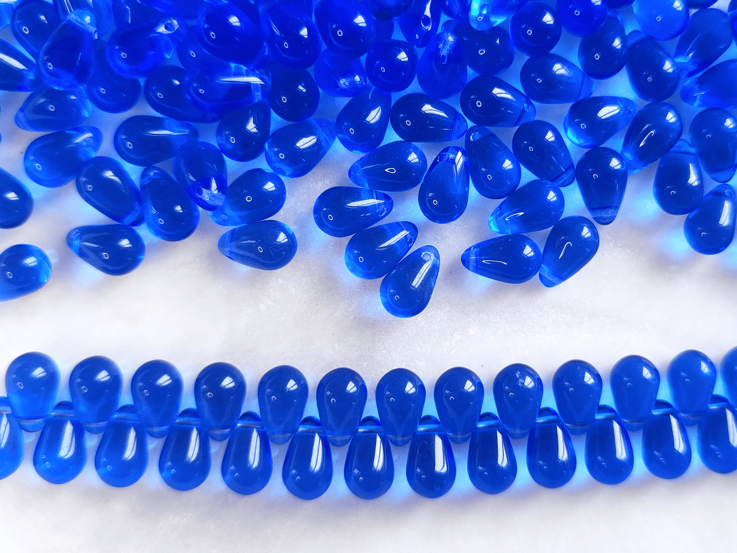 Drop beads 6x9mm - royal blue