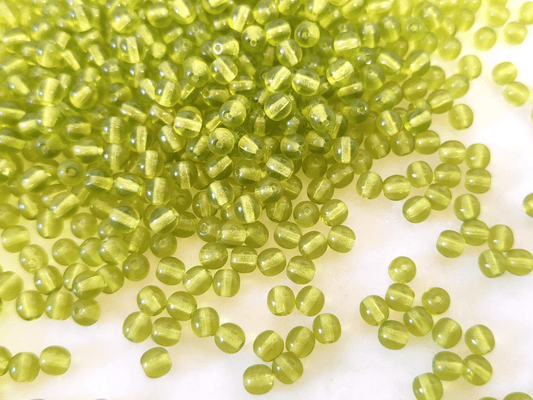 4mm round beads - grass green