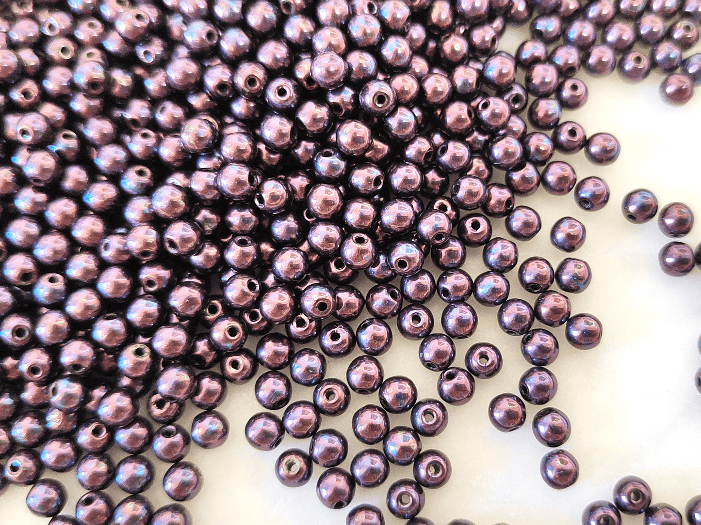 4mm runde Perlen - Lila Luster
