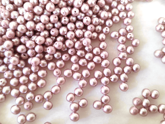 4mm round beads - muted pastel purple pearlescent